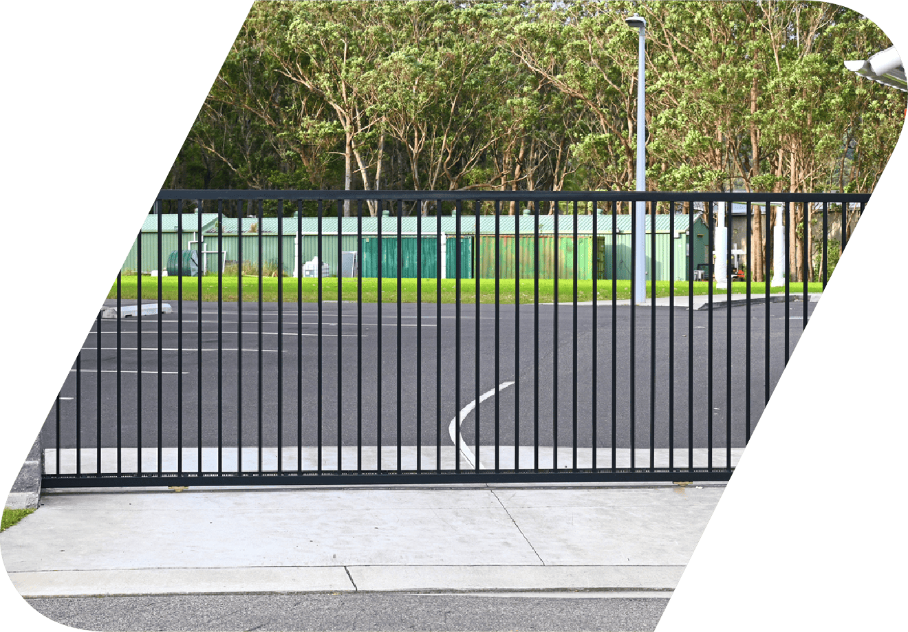Automated gate with access control by EA-RS Group